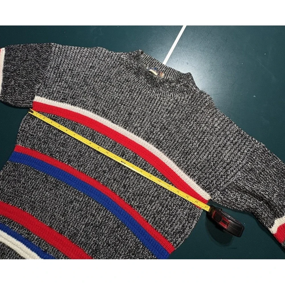 Vintage Chunky Knit Sweater Men's Small Gray‎ Striped Marled Fisherman Crewneck